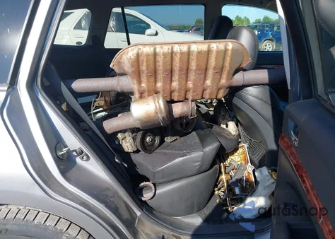 2011 Subaru Outback 2.5I Limited из США, поврежденный, VIN 4S4BRBLC5B3399565